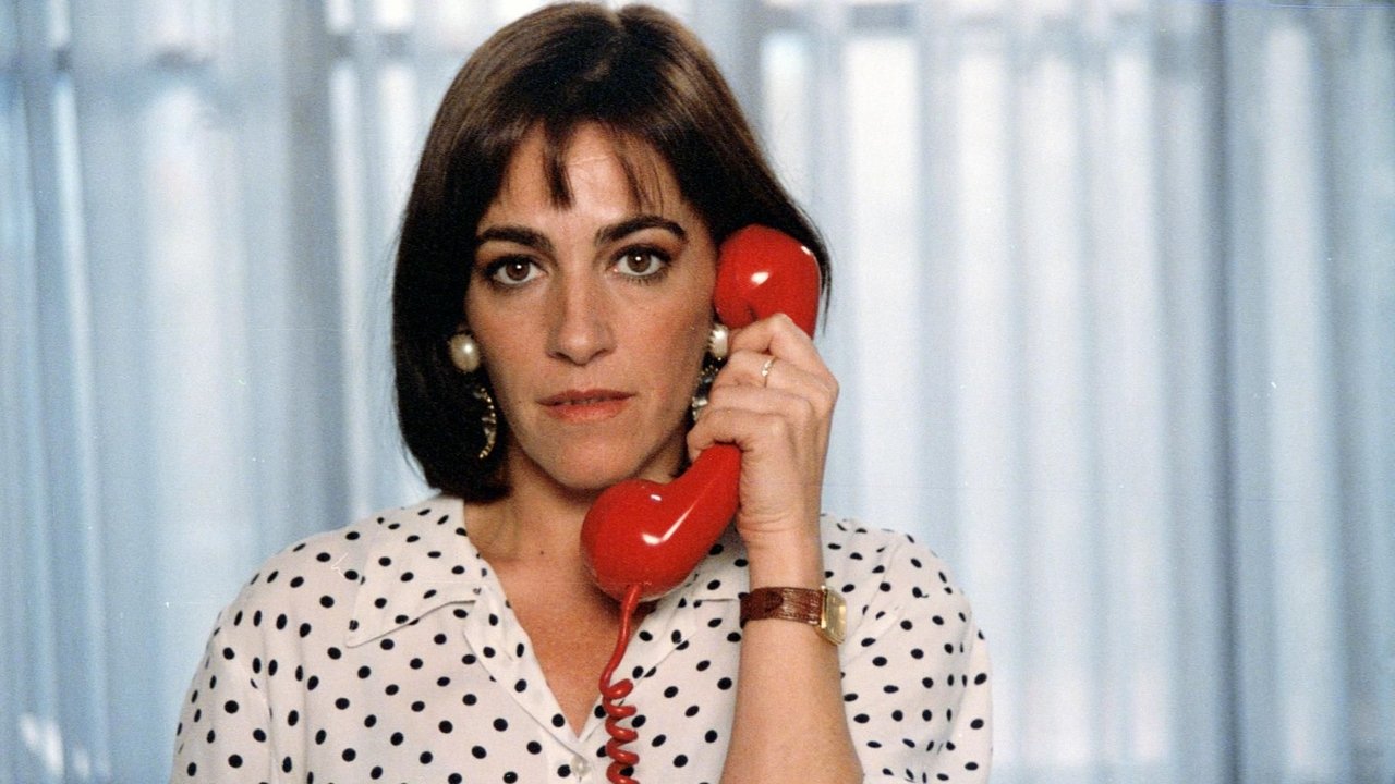 Cartel de la película Mujeres al borde de un ataque de nervios (1988) de Pedro Almodóvar