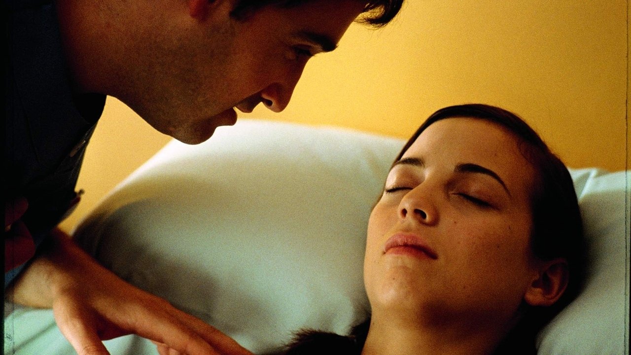 Cartel de la película Hable con ella (2005) de Almodovar