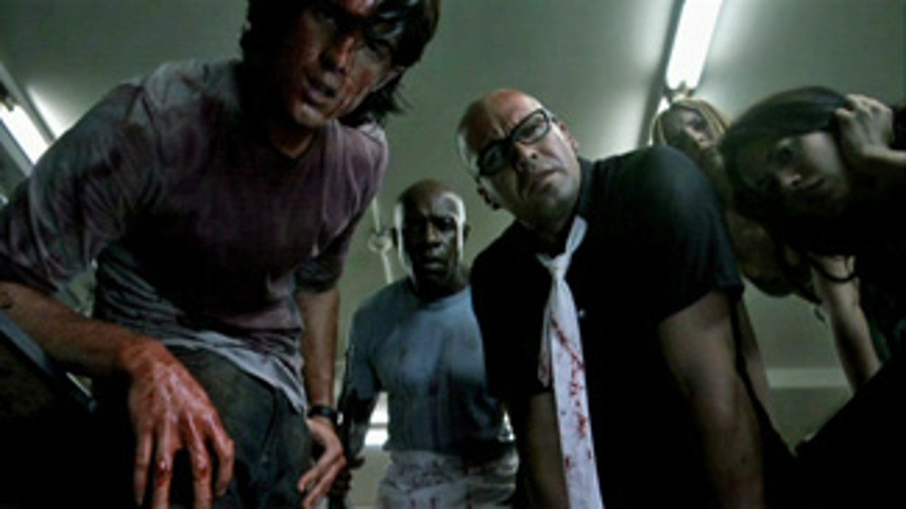 Cartel de la película The Mad (2007) de Jhon Kalangis